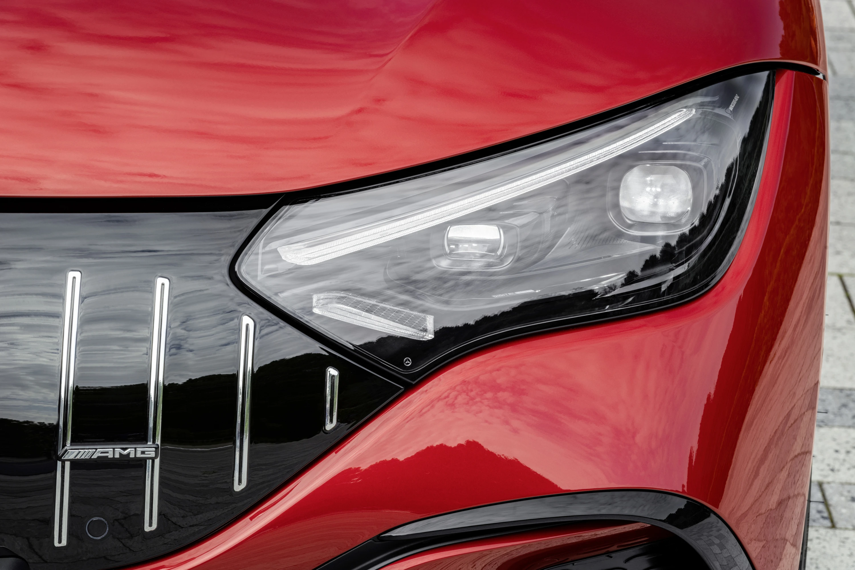 Mercedes-AMG EQE 43 4MATIC lights view