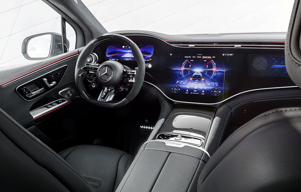 Mercedes-AMG EQE 43 4MATIC SUV interior view