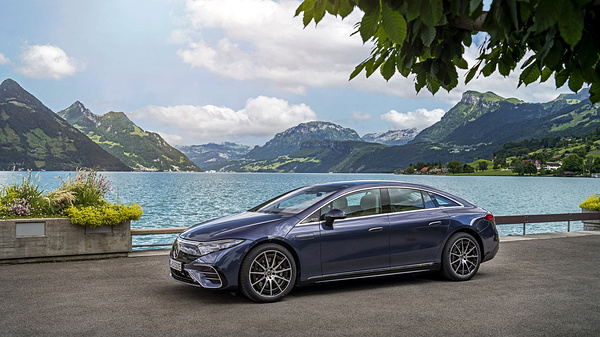 Mercedes-EQ EQS 450+ electric sedan