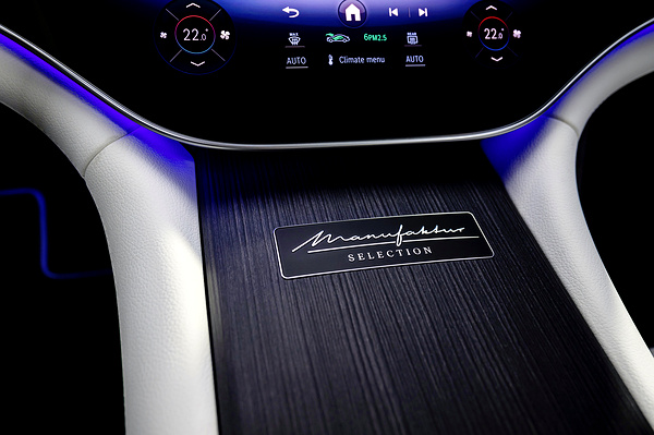 Mercedes-EQ EQS 580 4MATIC details view