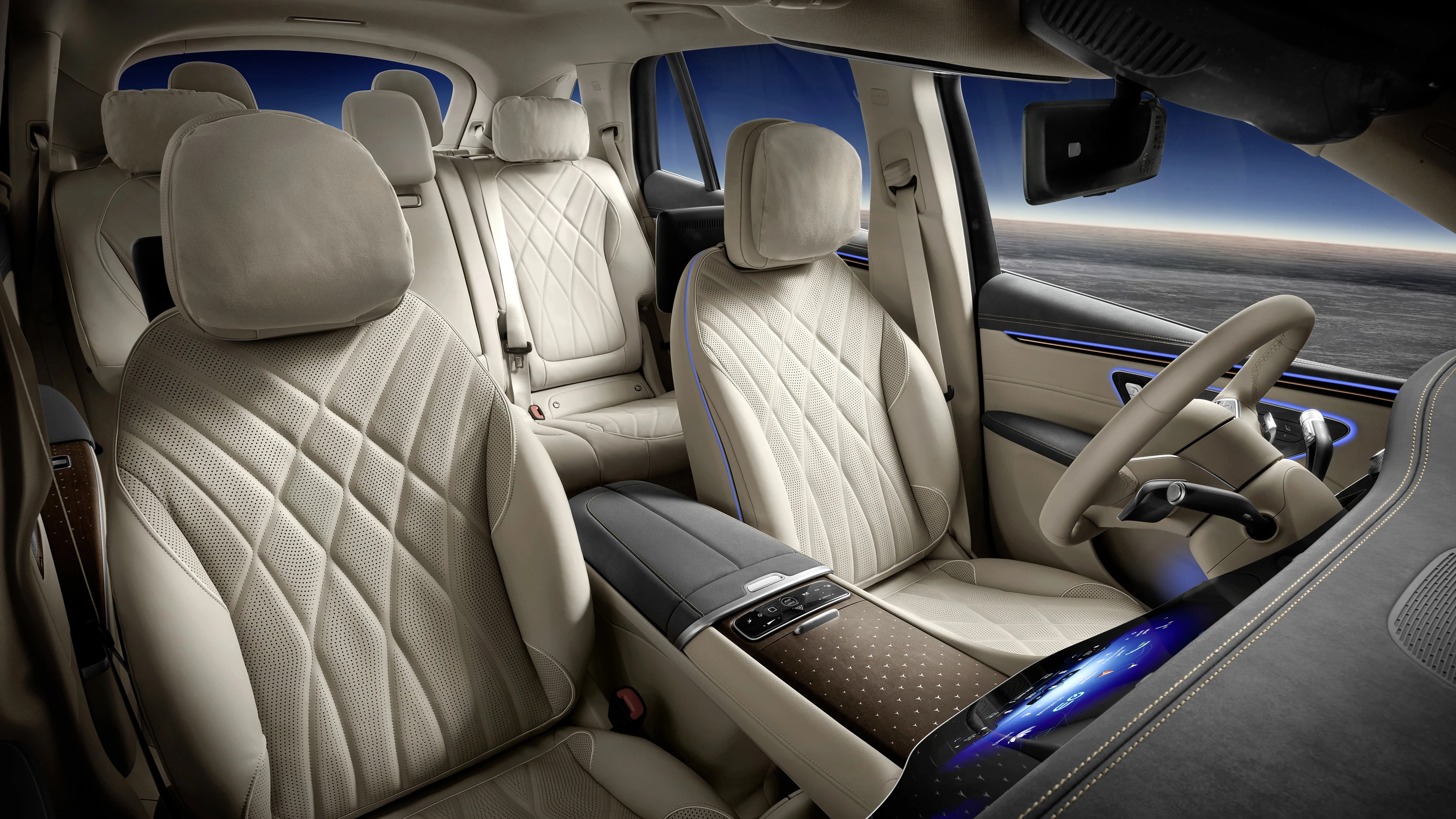 Mercedes-EQ EQS 580 4MATIC SUV frontseats view