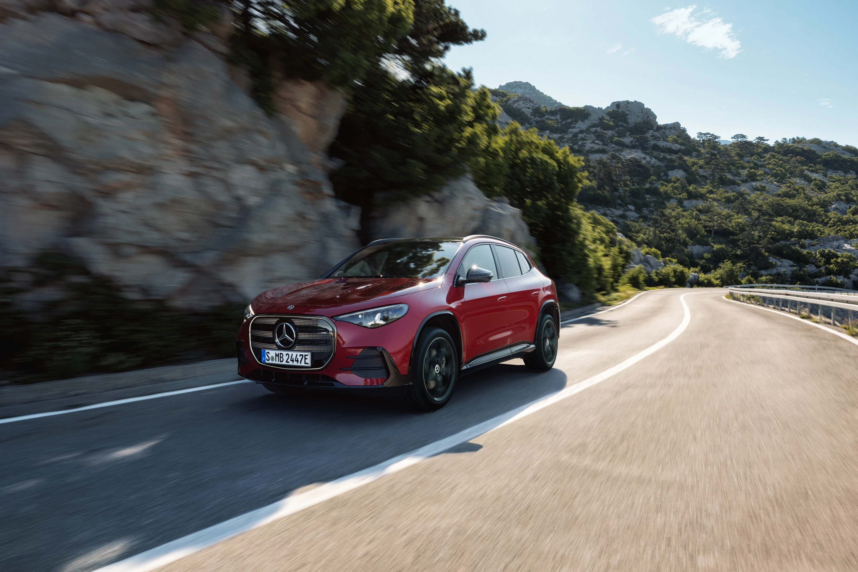 Mercedes GLA 200 exterior view