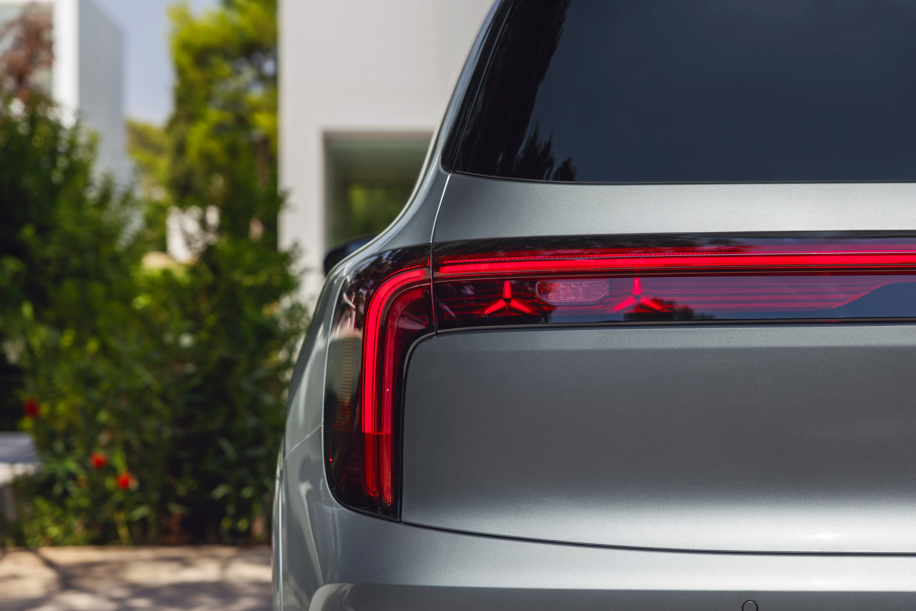Mercedes GLB 250+ taillights view