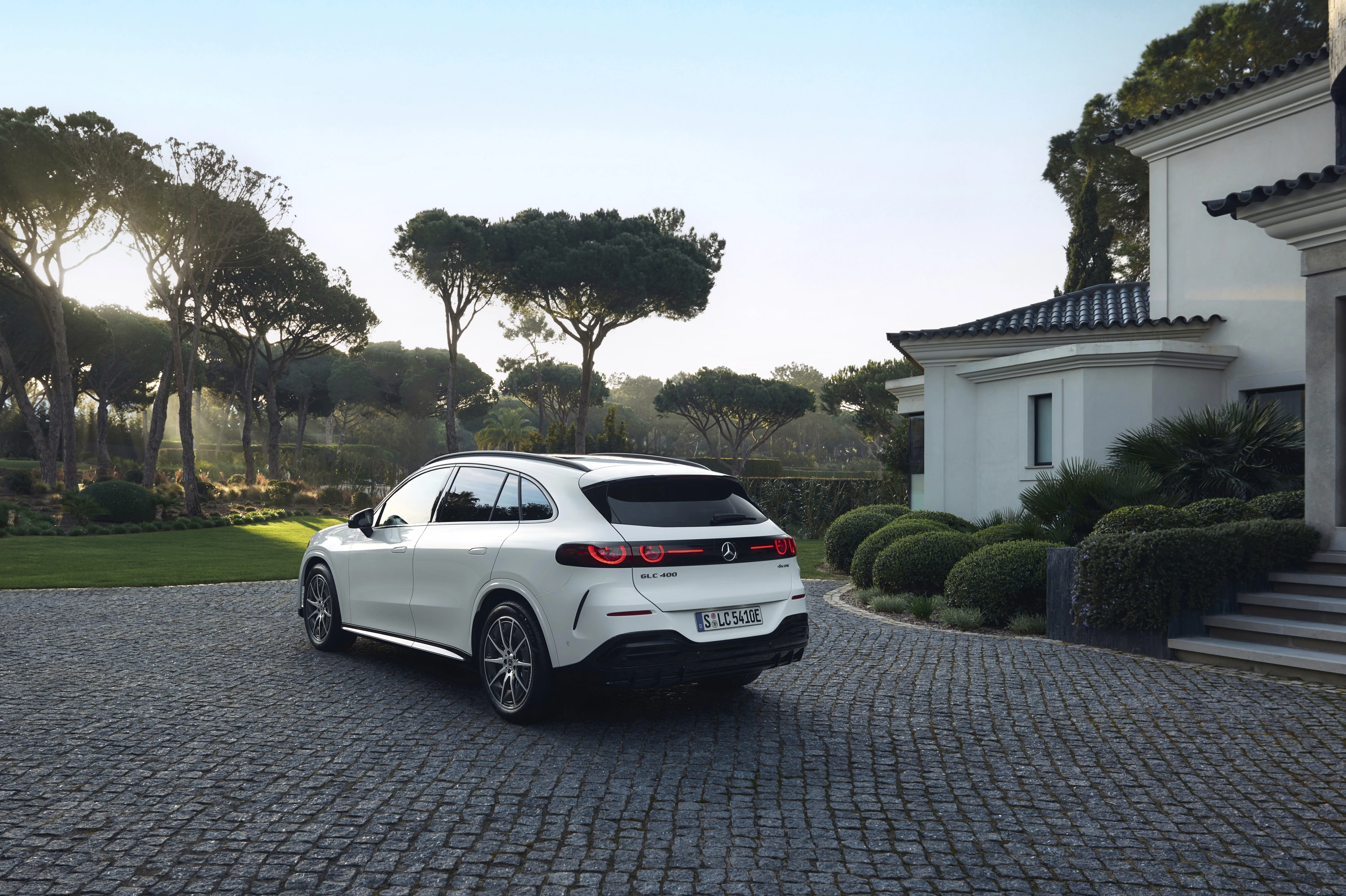 Mercedes GLC 250 exterior view