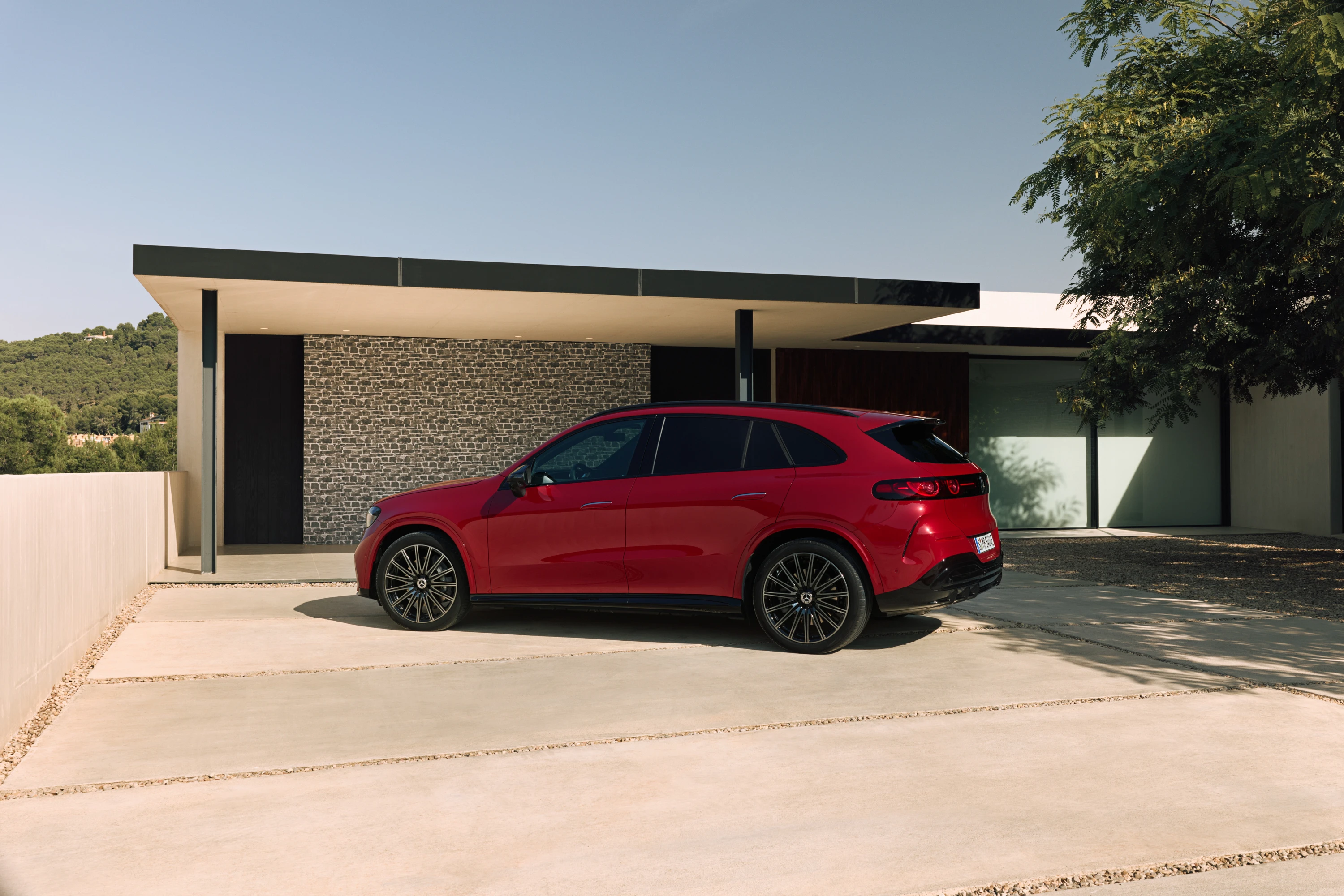 Mercedes GLC 400 4Matic exterior view