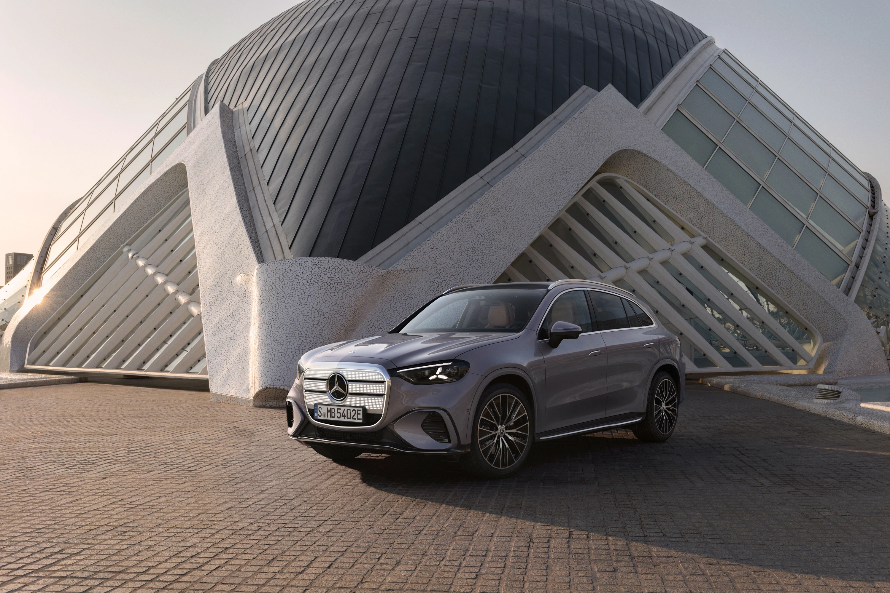 Mercedes GLC 400 4Matic exterior view