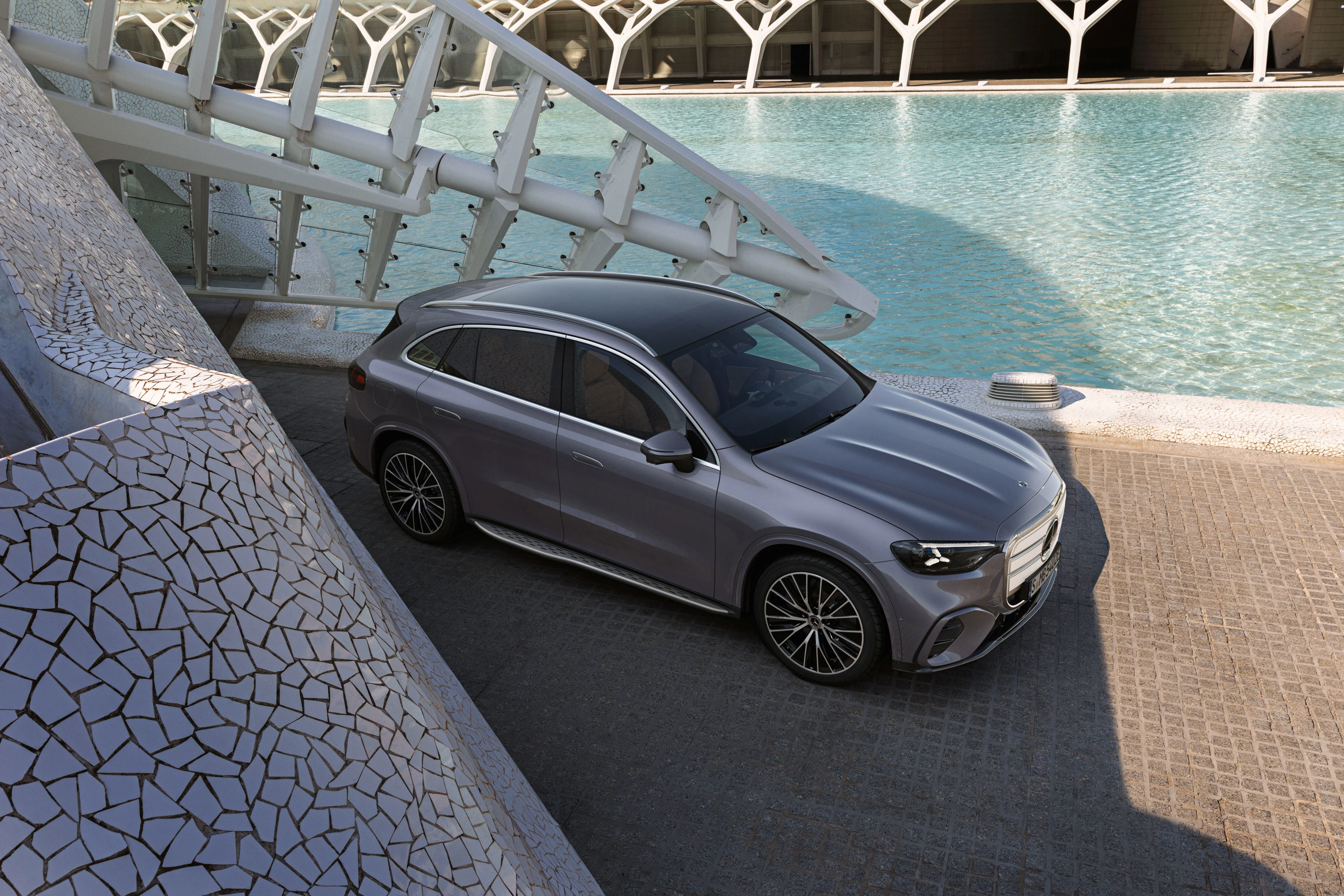 Mercedes GLC 400 4Matic exterior view
