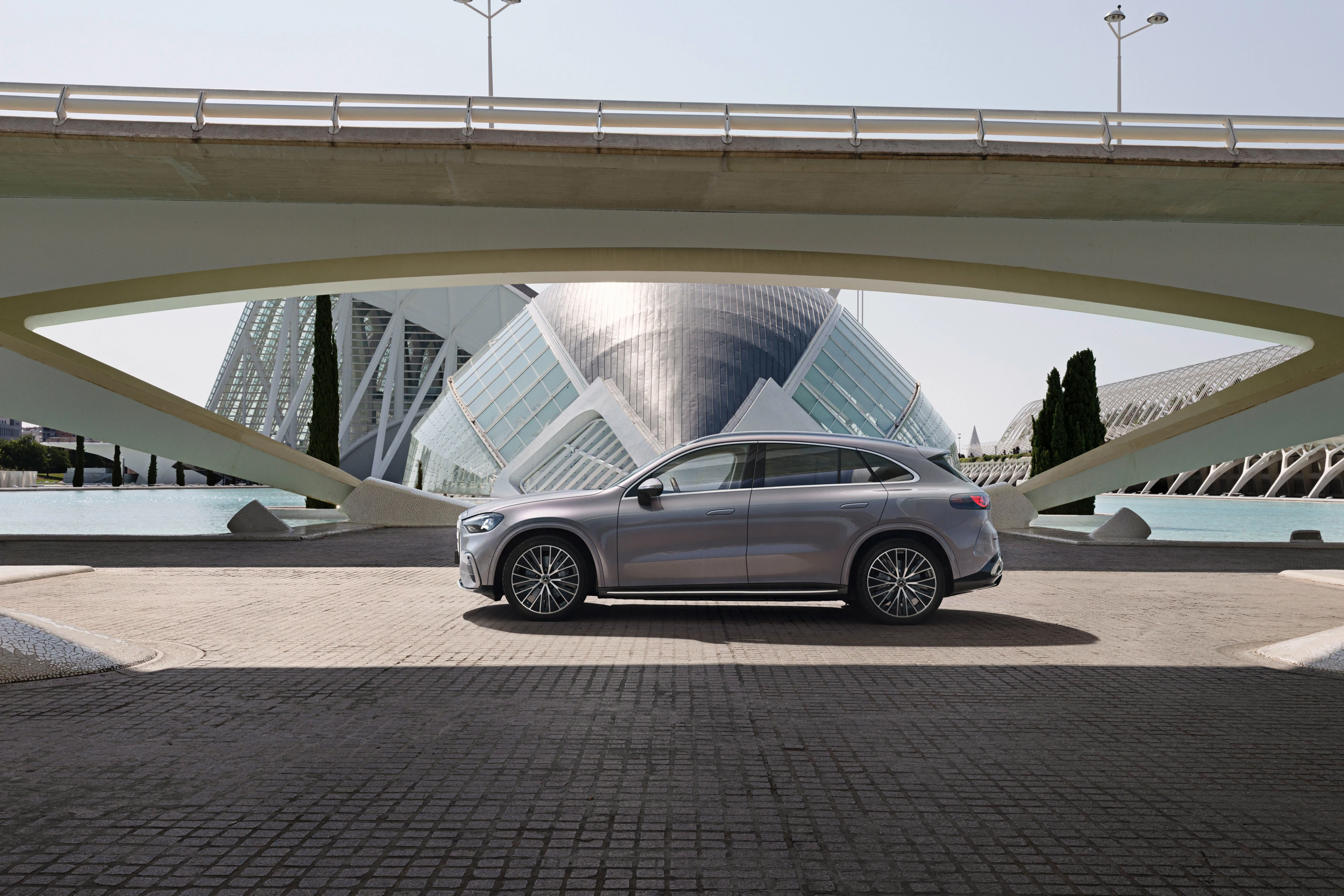 Mercedes GLC 400 4Matic exterior view