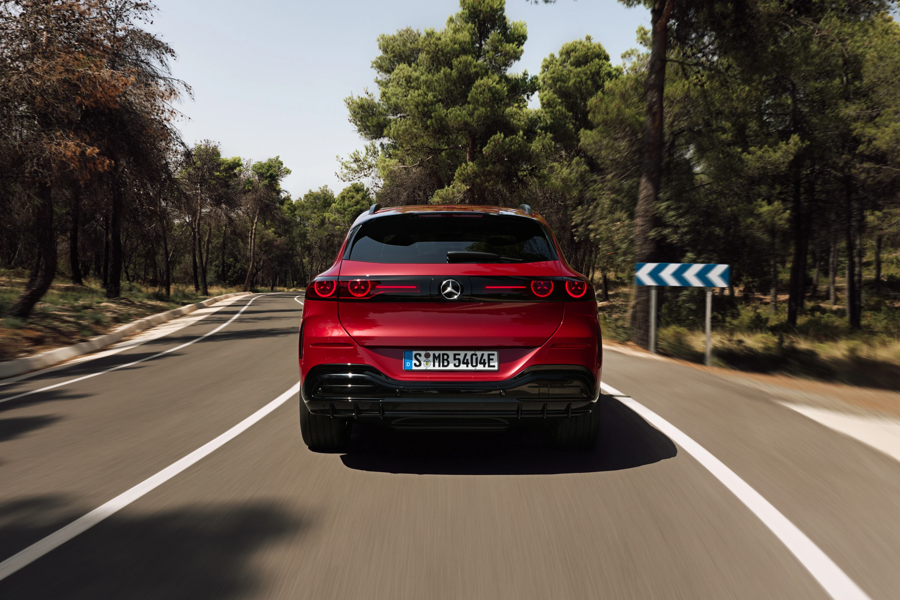 Mercedes GLC 400 4Matic exterior view