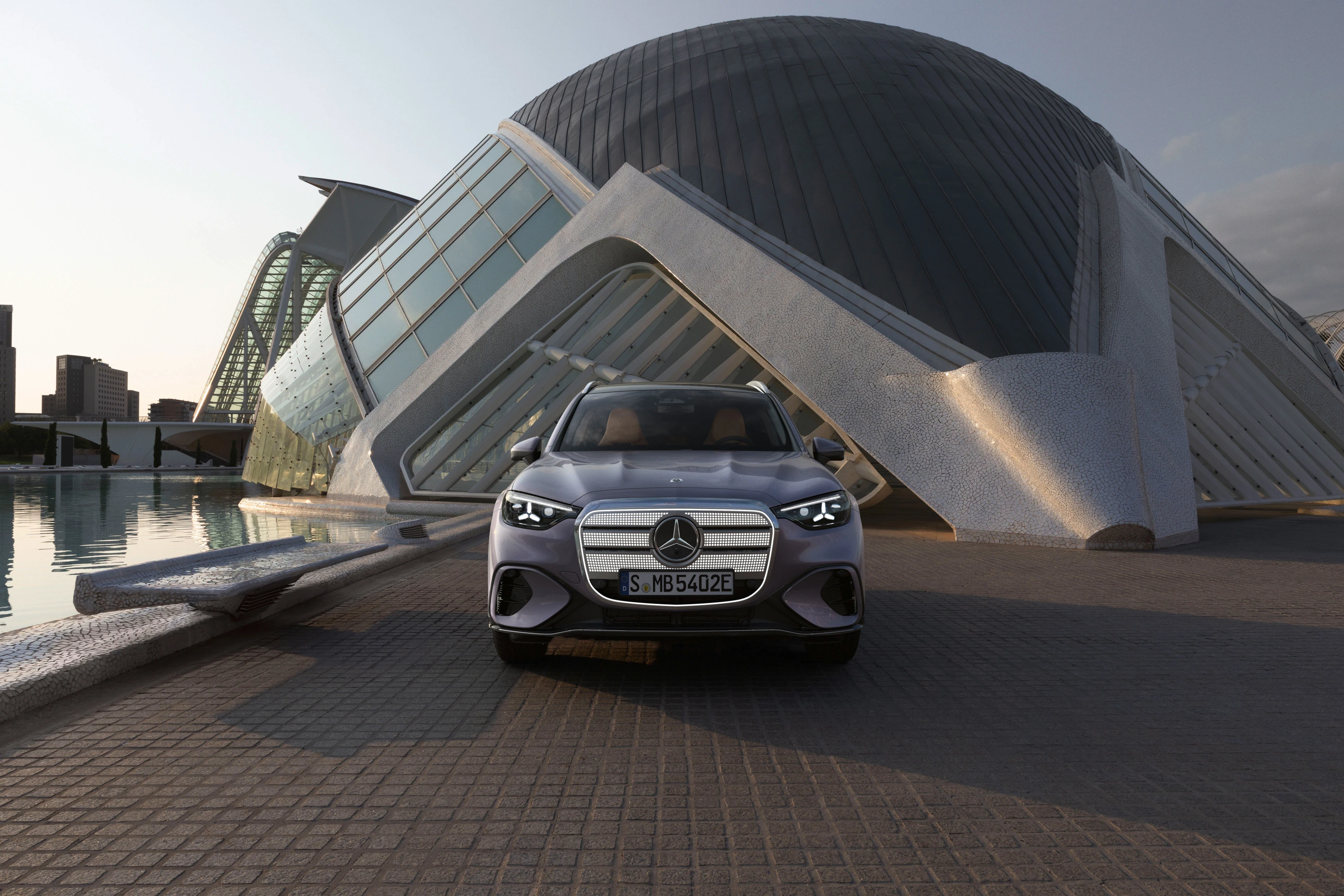 Mercedes GLC 400 4Matic exterior view