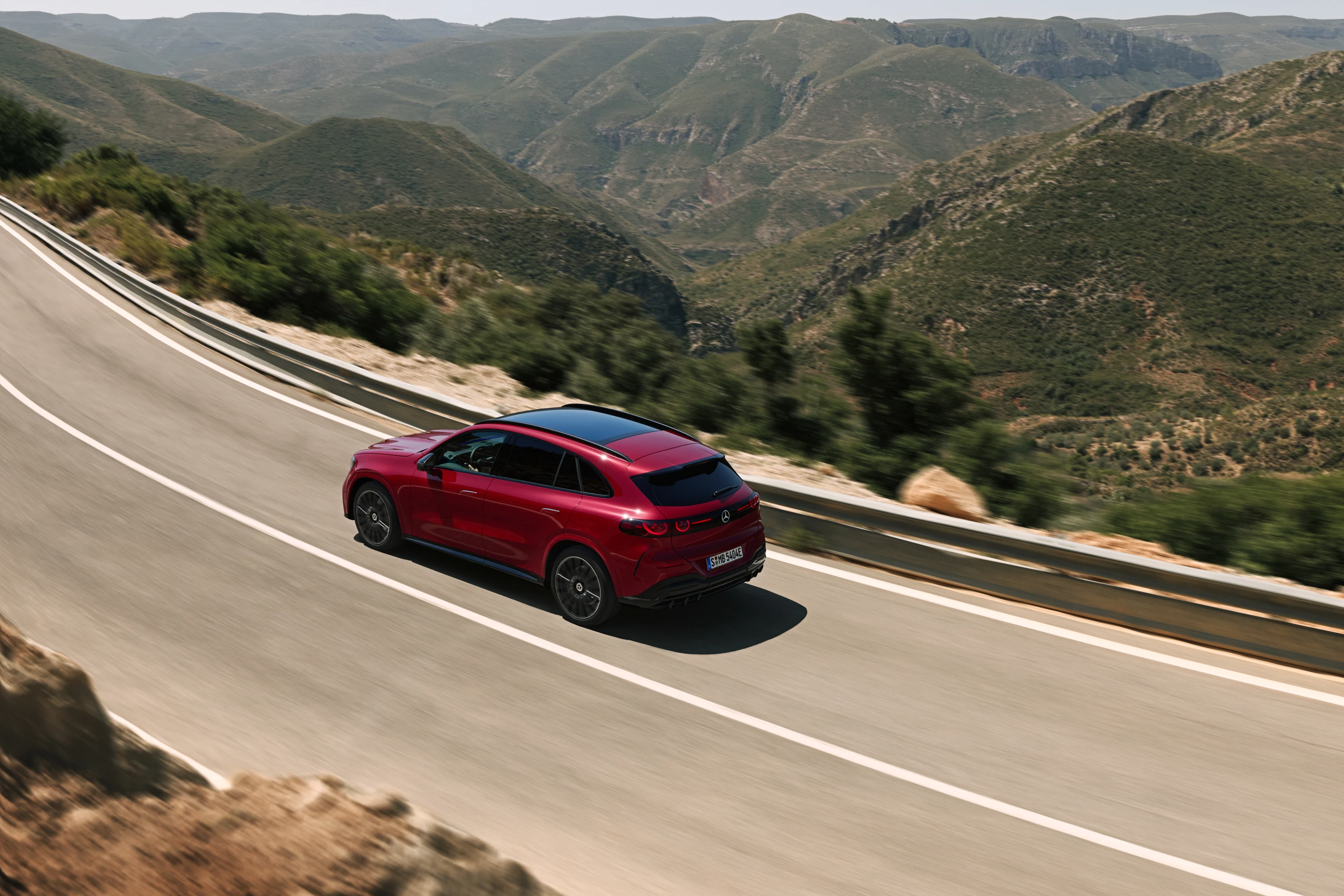 Mercedes GLC 400 4Matic dynamic view