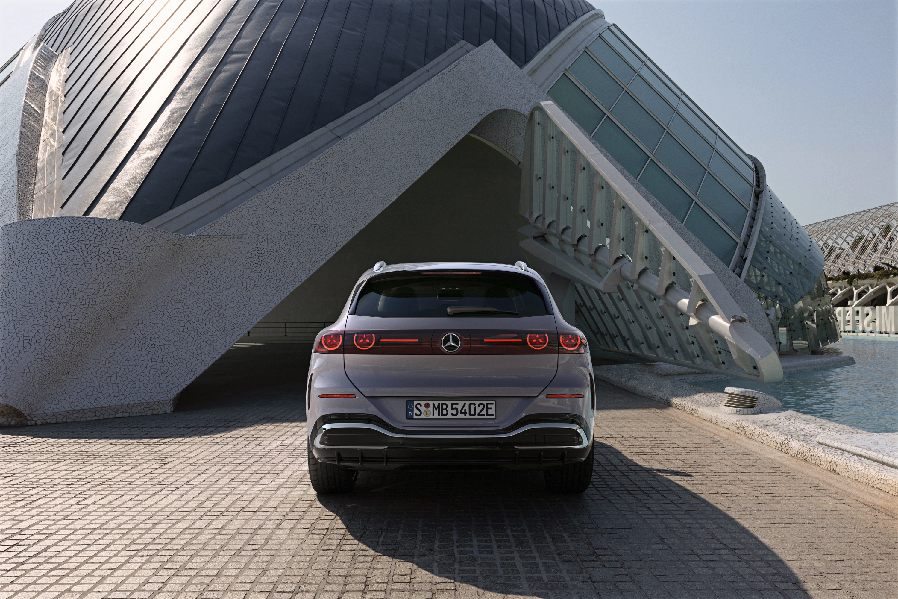 Mercedes GLC 400 4Matic exterior view
