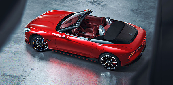 MG Cyberster AWD Long Range exterior view