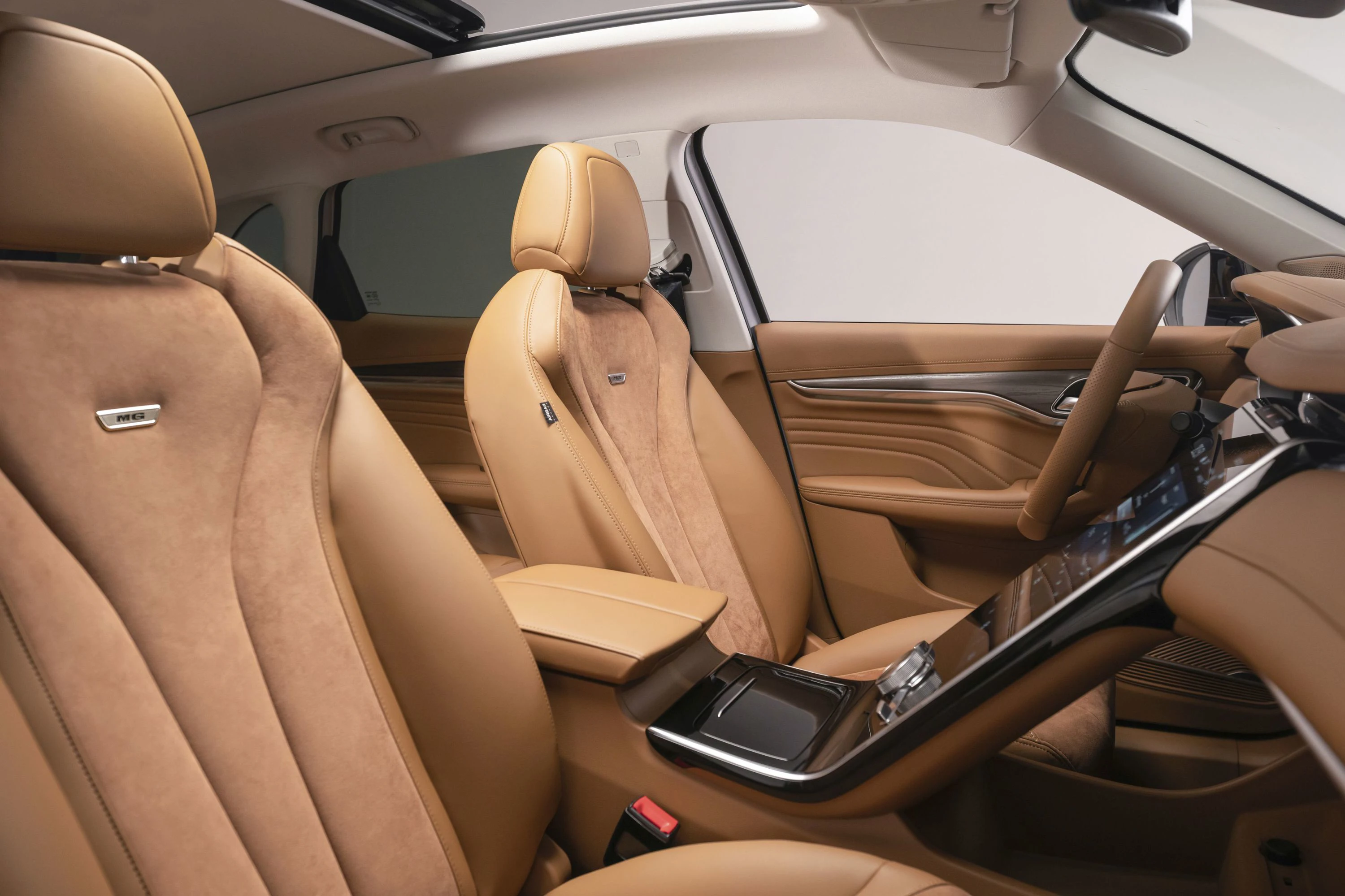 MG Marvel R Electric frontseats view