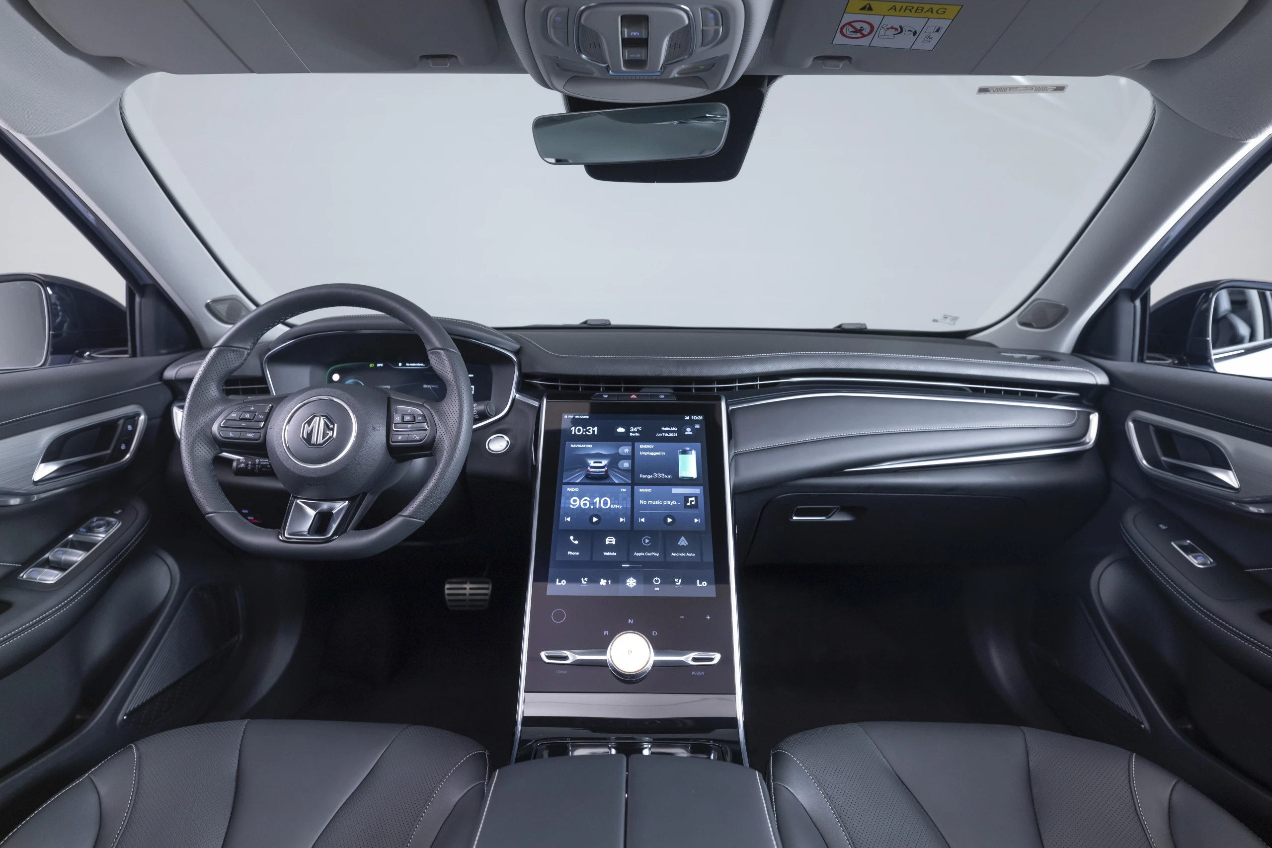 MG Marvel R Electric interior view