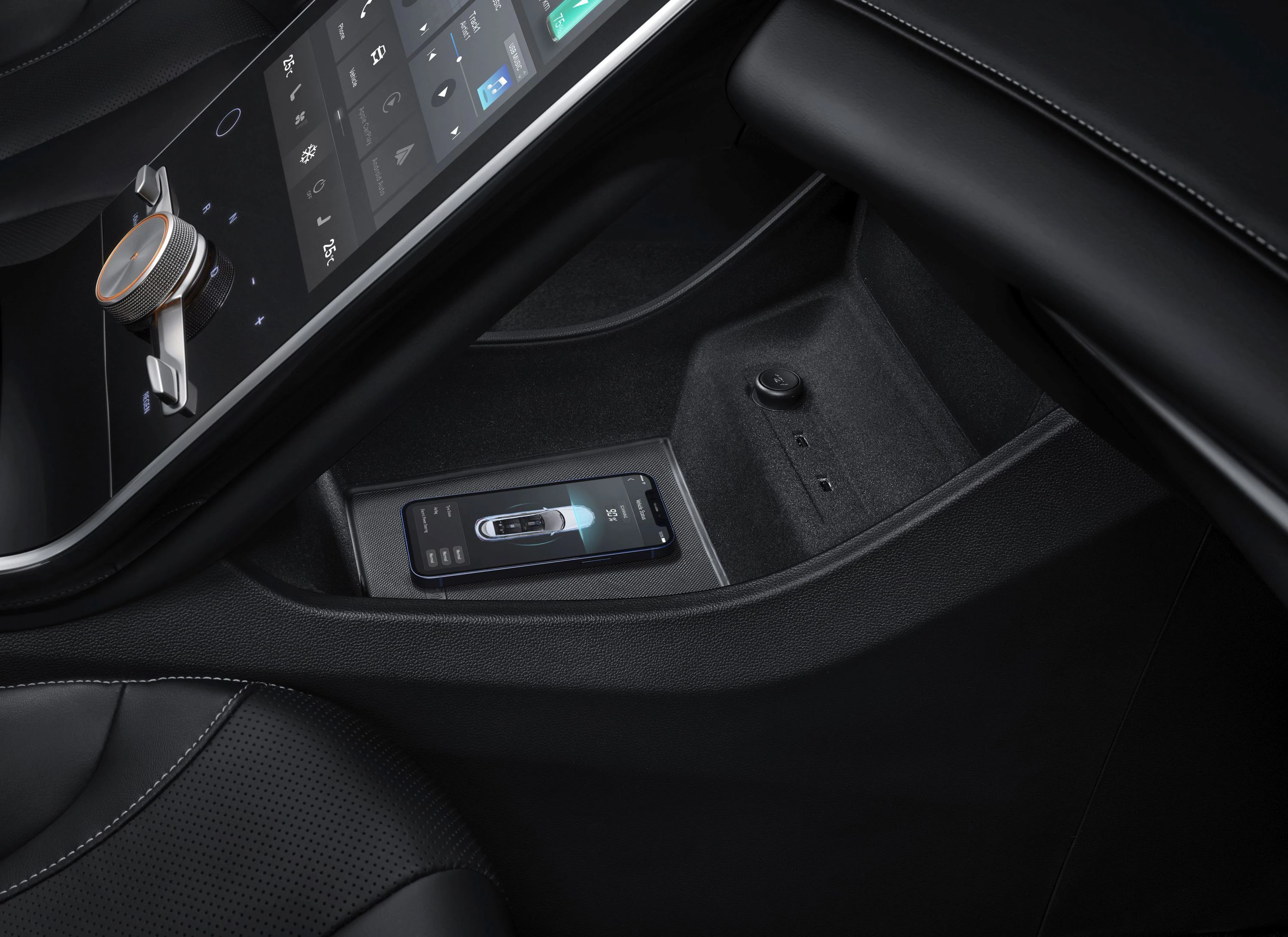 MG Marvel R Electric Performance interior view