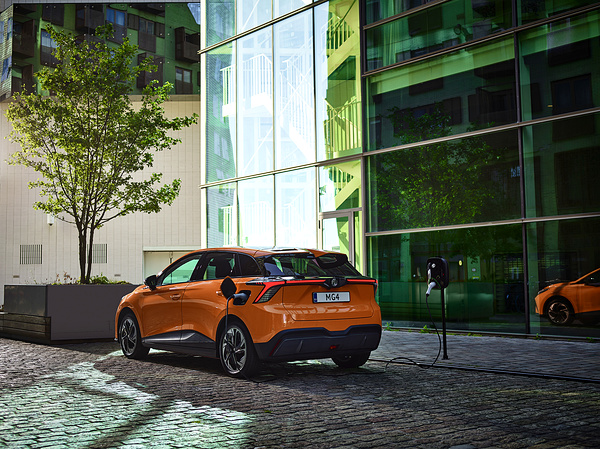 MG MG4 Electric Standard charging view