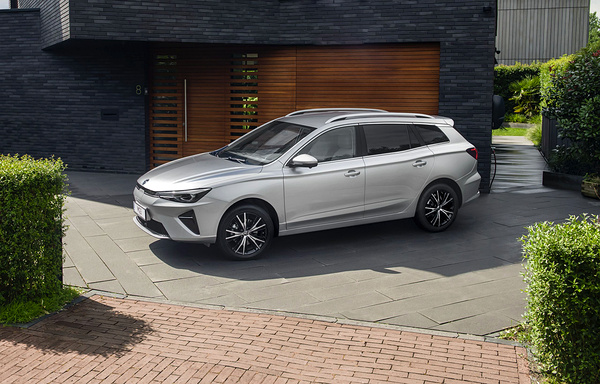 MG MG5 Electric Standard Range electric station wagon