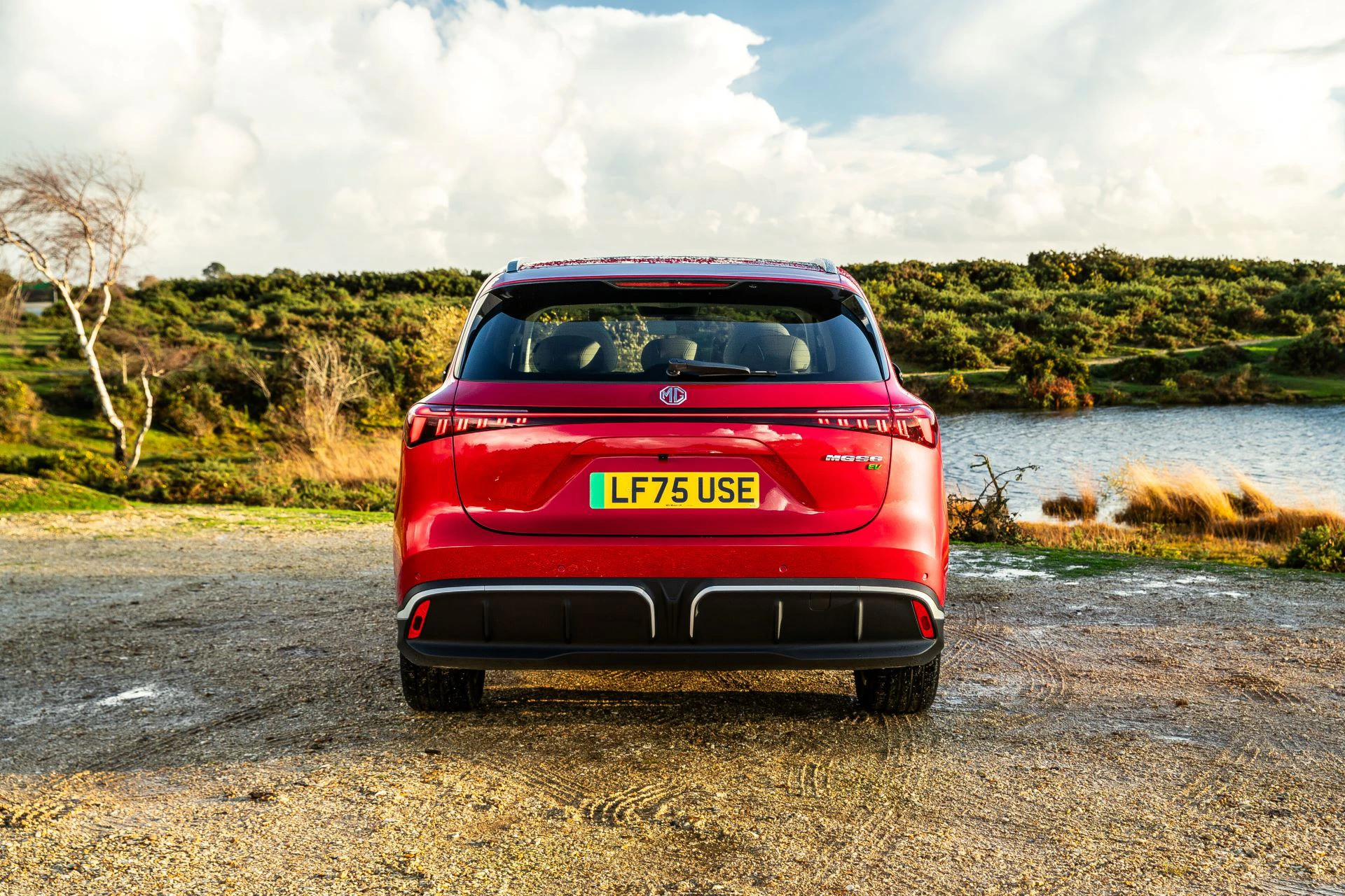 MG MGS6 EV AWD exterior view