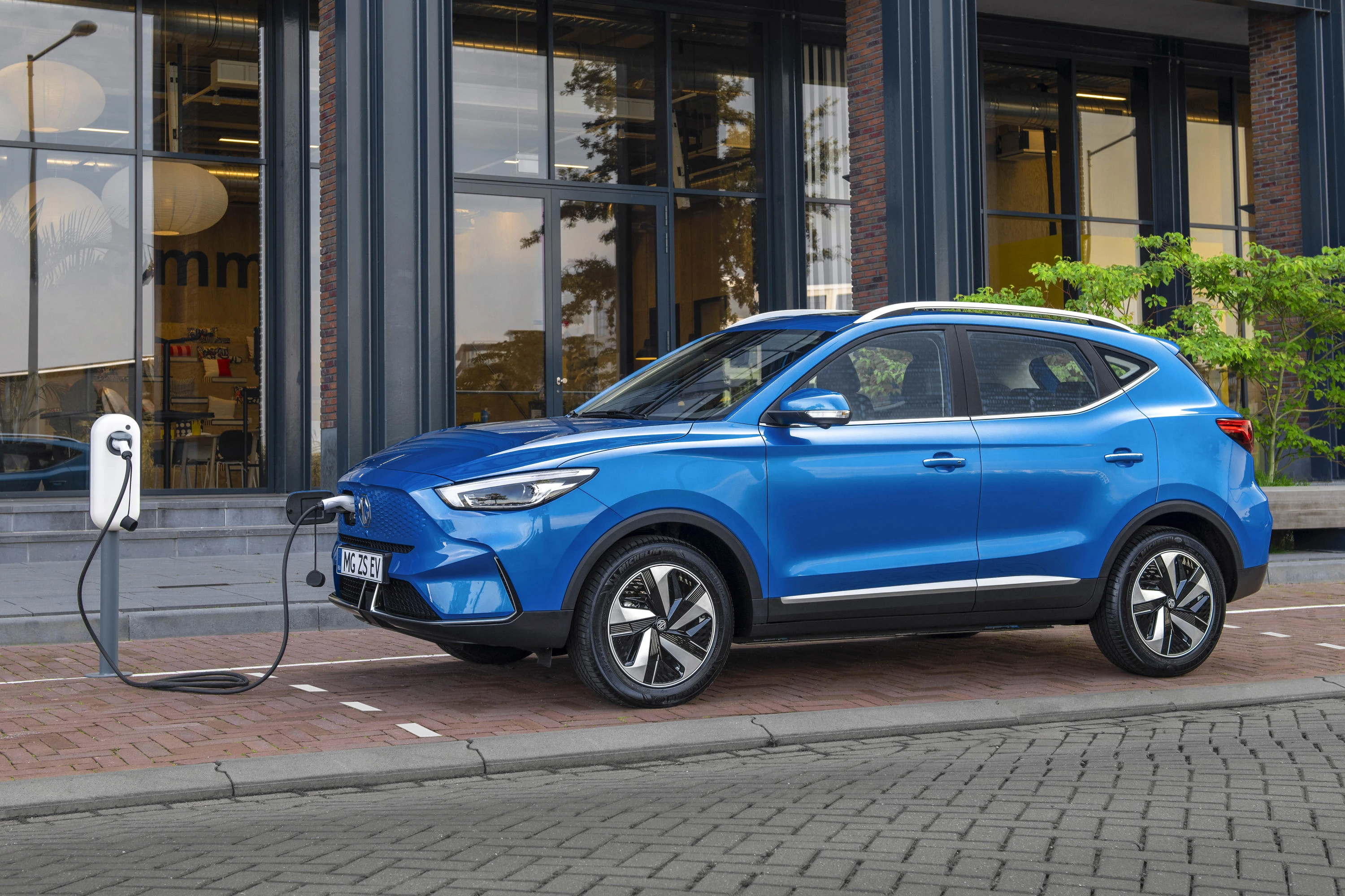 MG ZS EV Long Range charging view