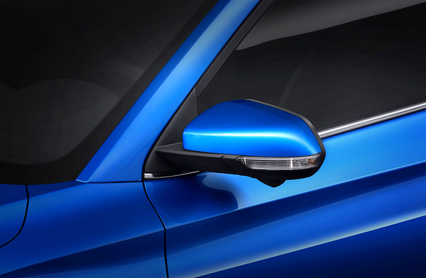 MG ZS EV Long Range mirror view