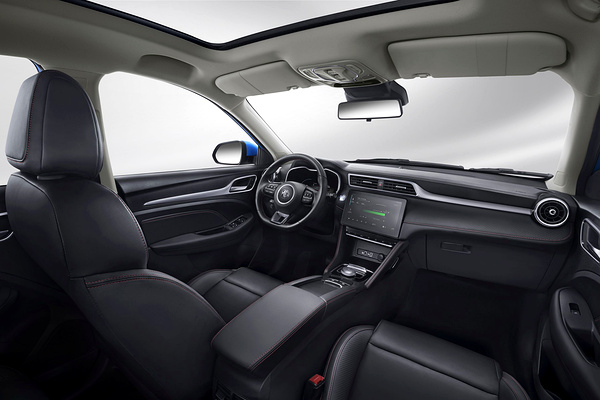 MG ZS EV Standard Range interior view