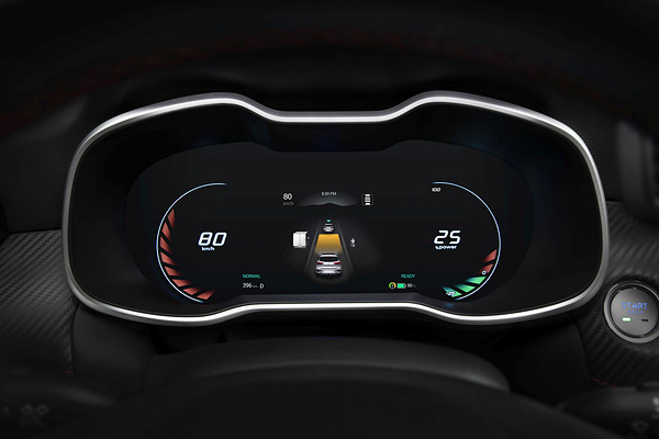 MG ZS EV Standard Range screens view