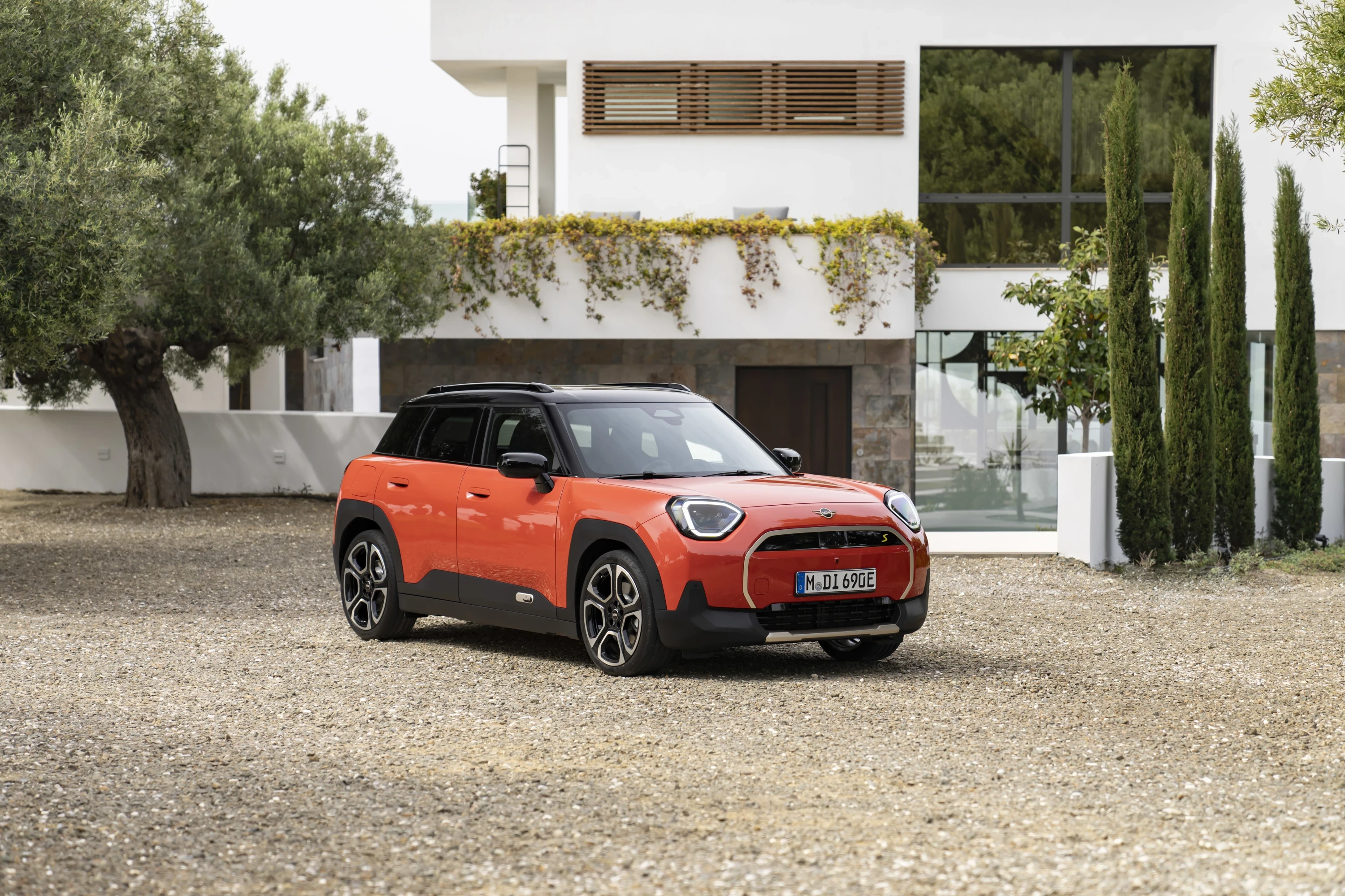 Mini Aceman SE exterior view