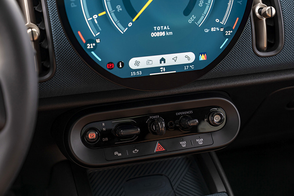 Mini Countryman SE ALL4 details view