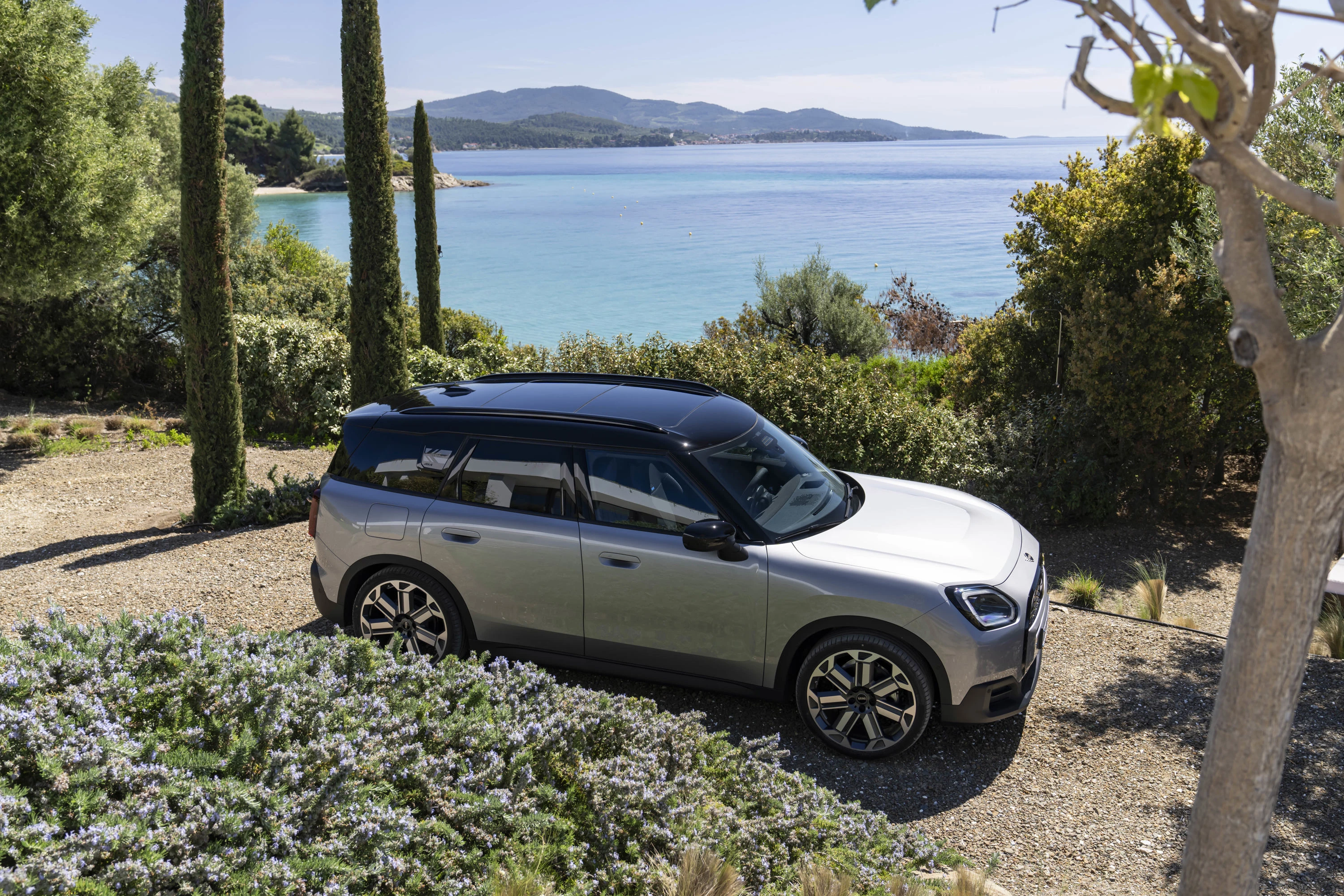 Mini Countryman SE ALL4 exterior view