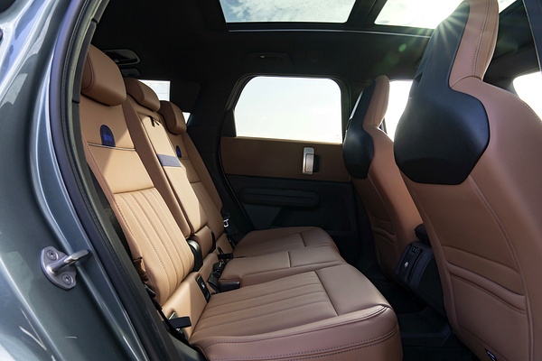 Mini Countryman SE ALL4 secondrowseats view