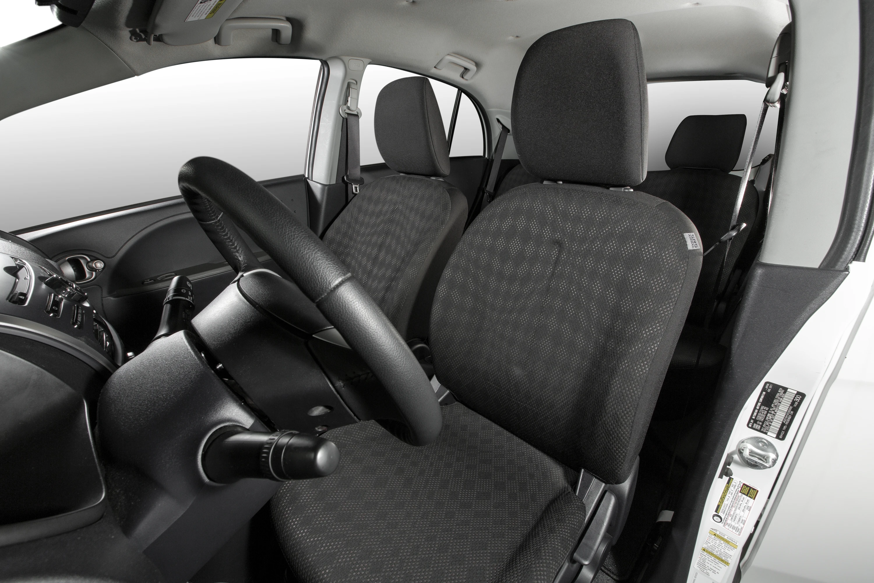 Mitsubishi i-MiEV 16 kWh frontseats view