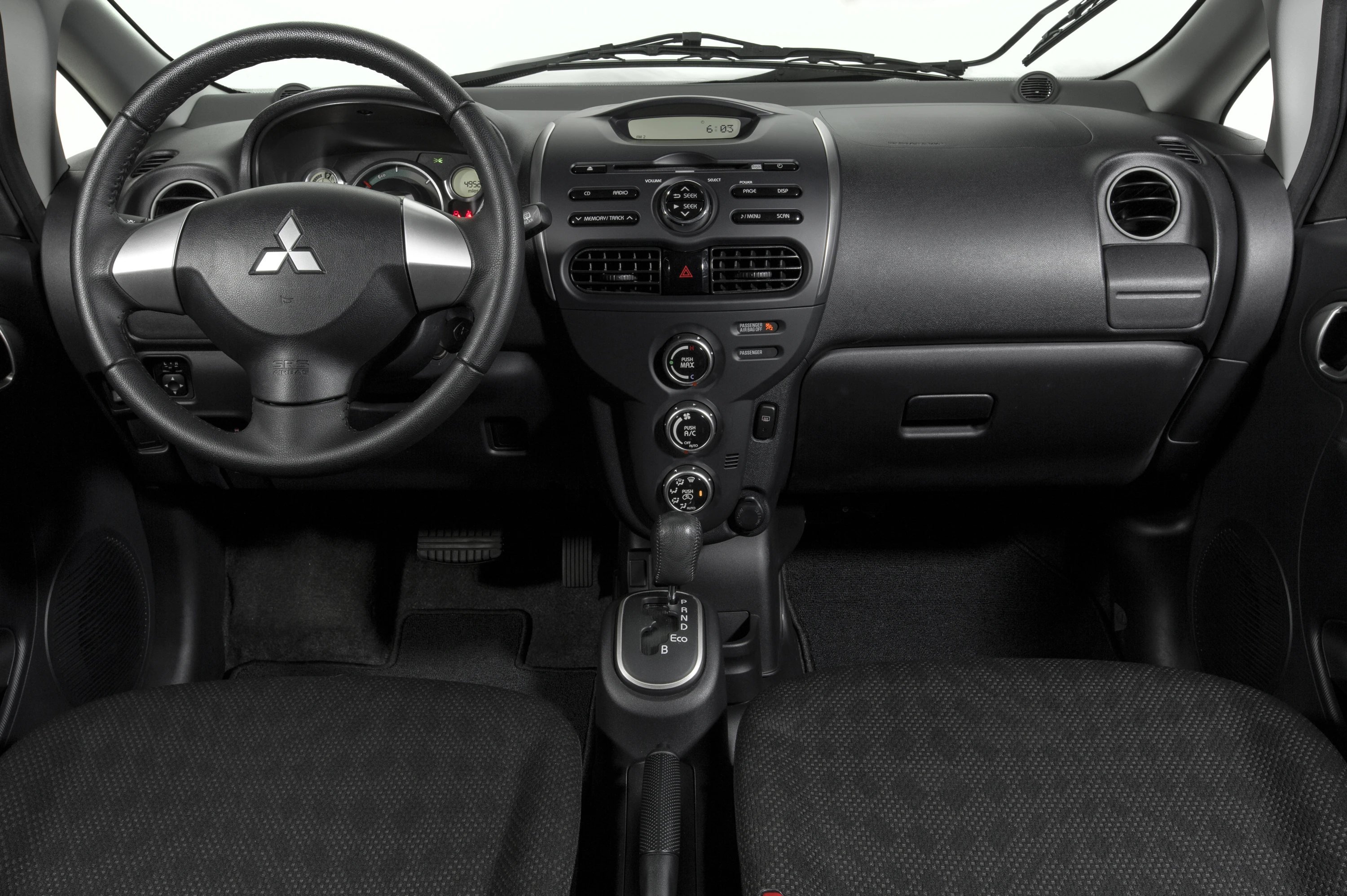 Mitsubishi i-MiEV 16 kWh interior view