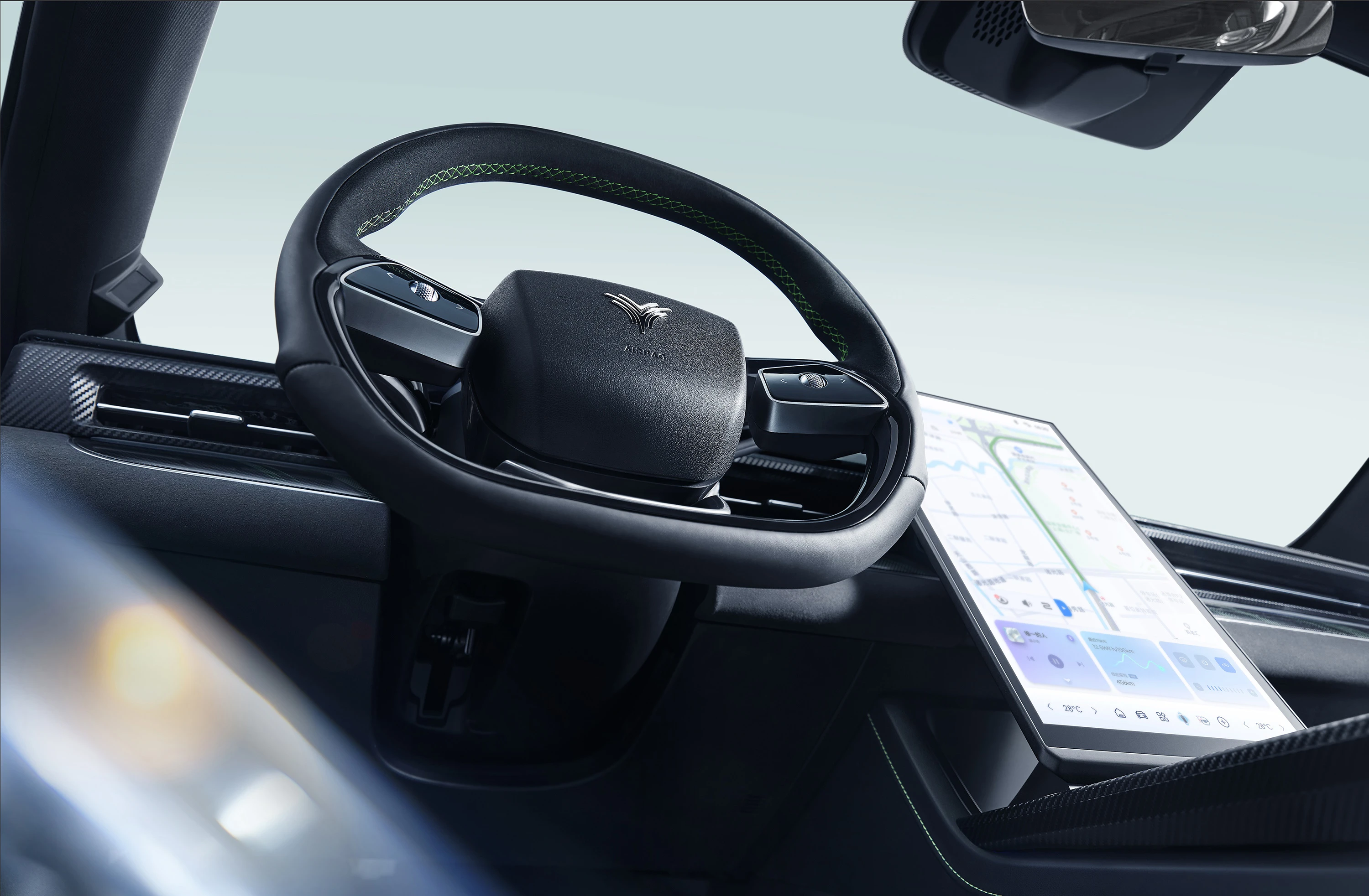 Neta GT 580 AWD interior view
