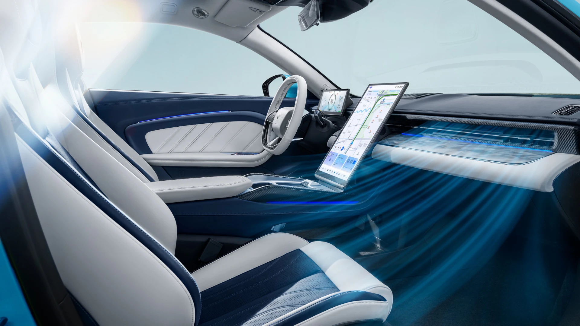 Neta GT 580 AWD interior view