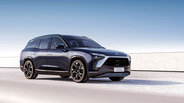 Nio ES8 exterior view