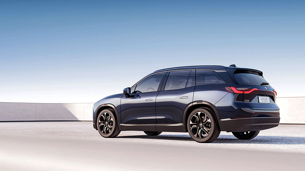 Nio ES8 exterior view