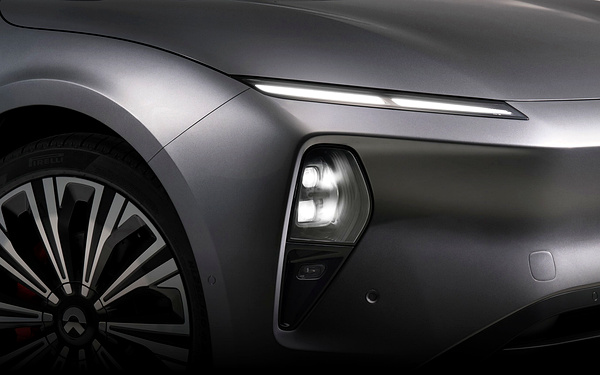 Nio ET9 headlights view