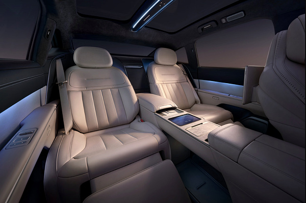 Nio ET9 secondrowseats view