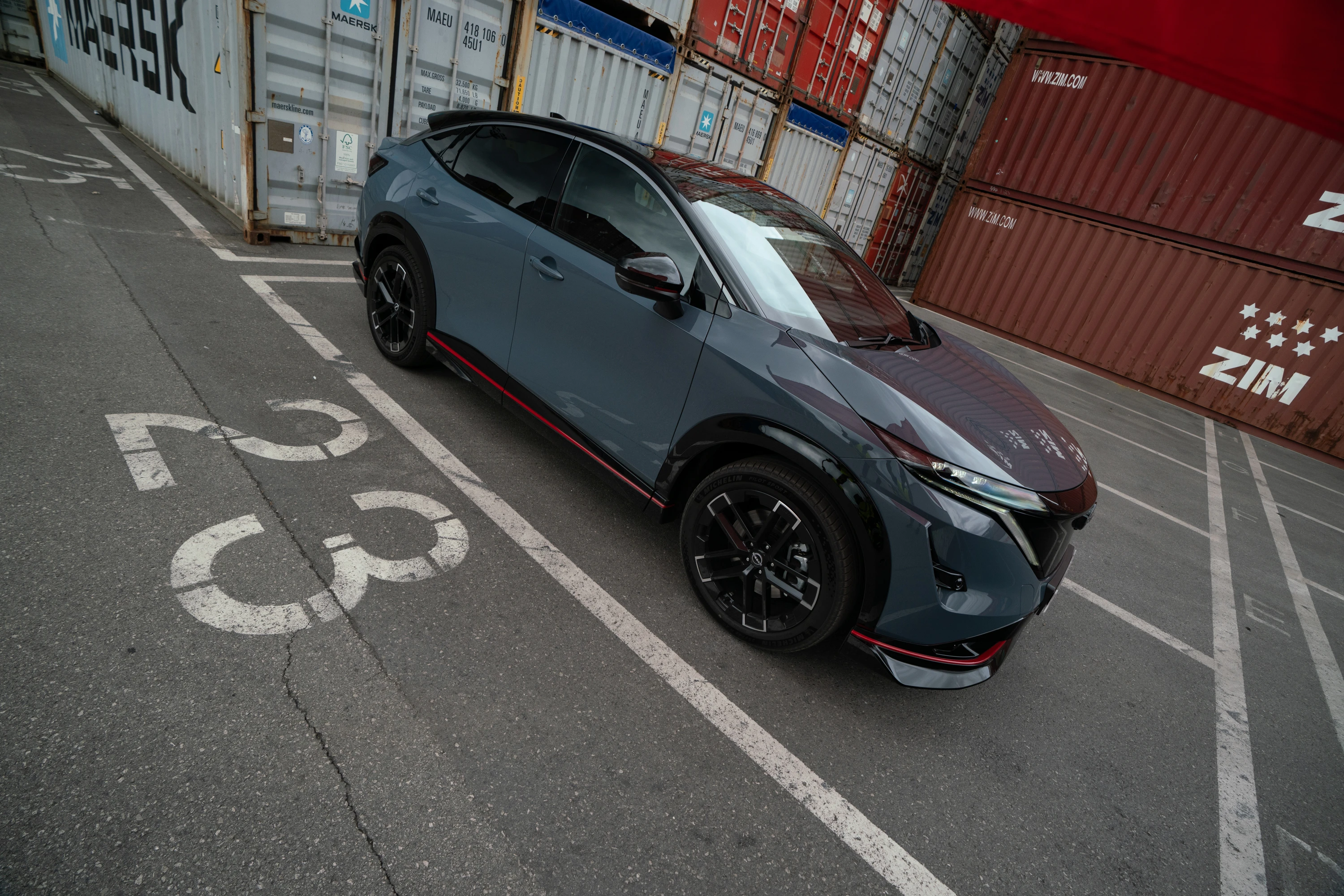 Nissan Ariya NISMO exterior view