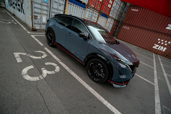 Nissan Ariya NISMO exterior view