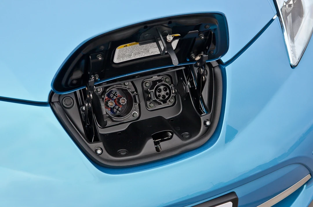 Nissan Leaf 24 kWh chargport view