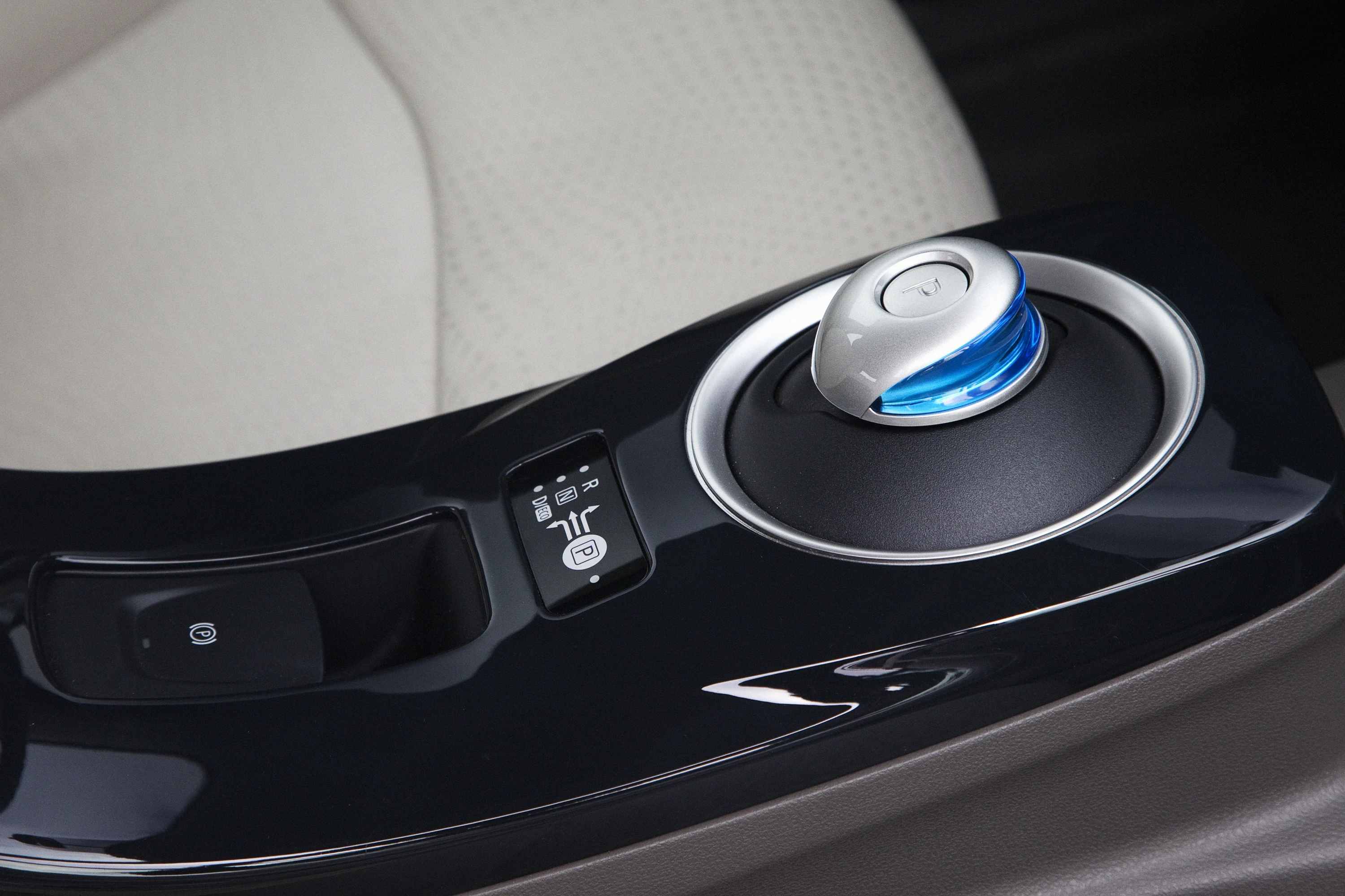 Nissan Leaf 24 kWh details view