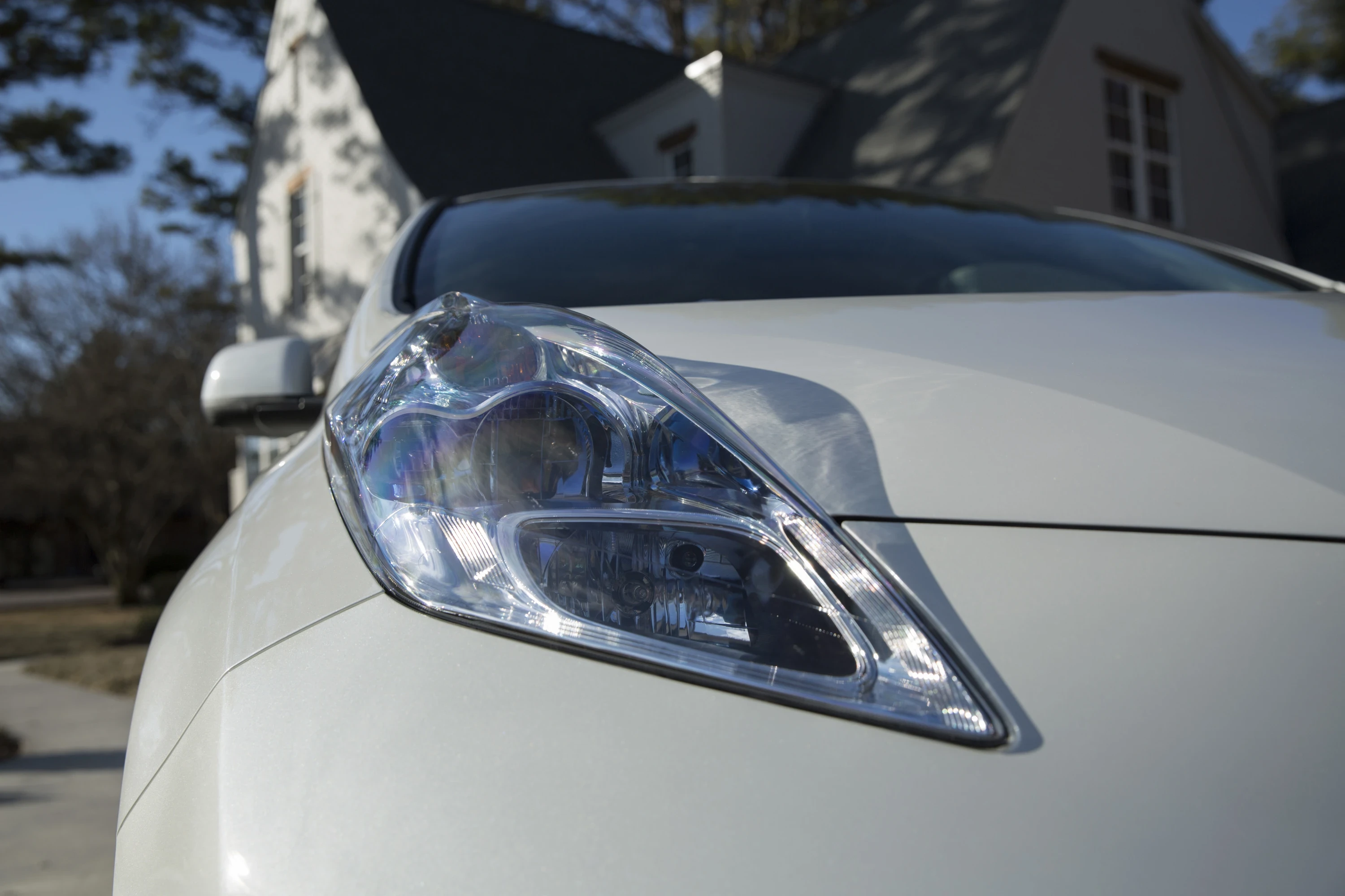 Nissan Leaf 30 kWh headlights view