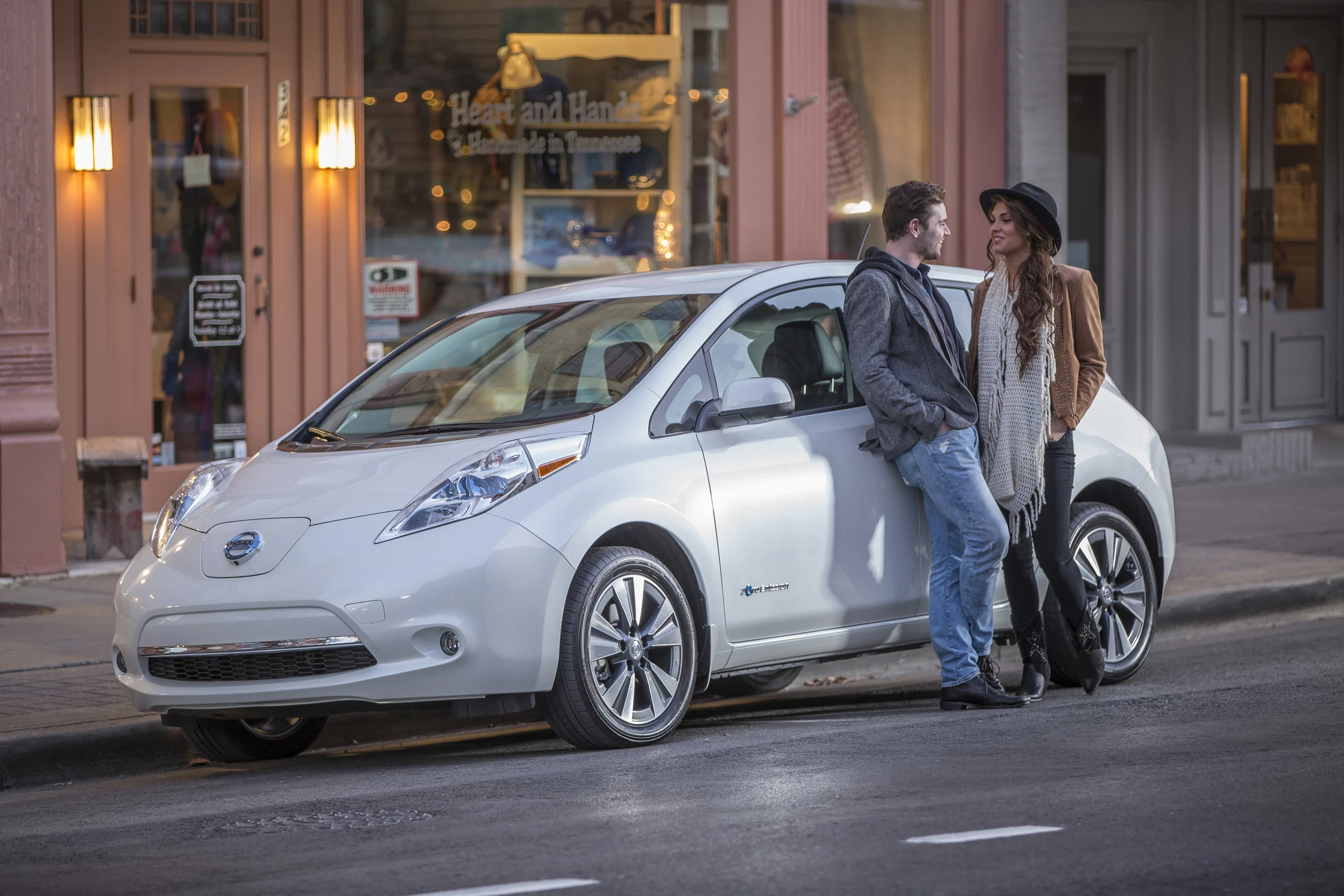 Nissan Leaf 30 kWh lifestyle view