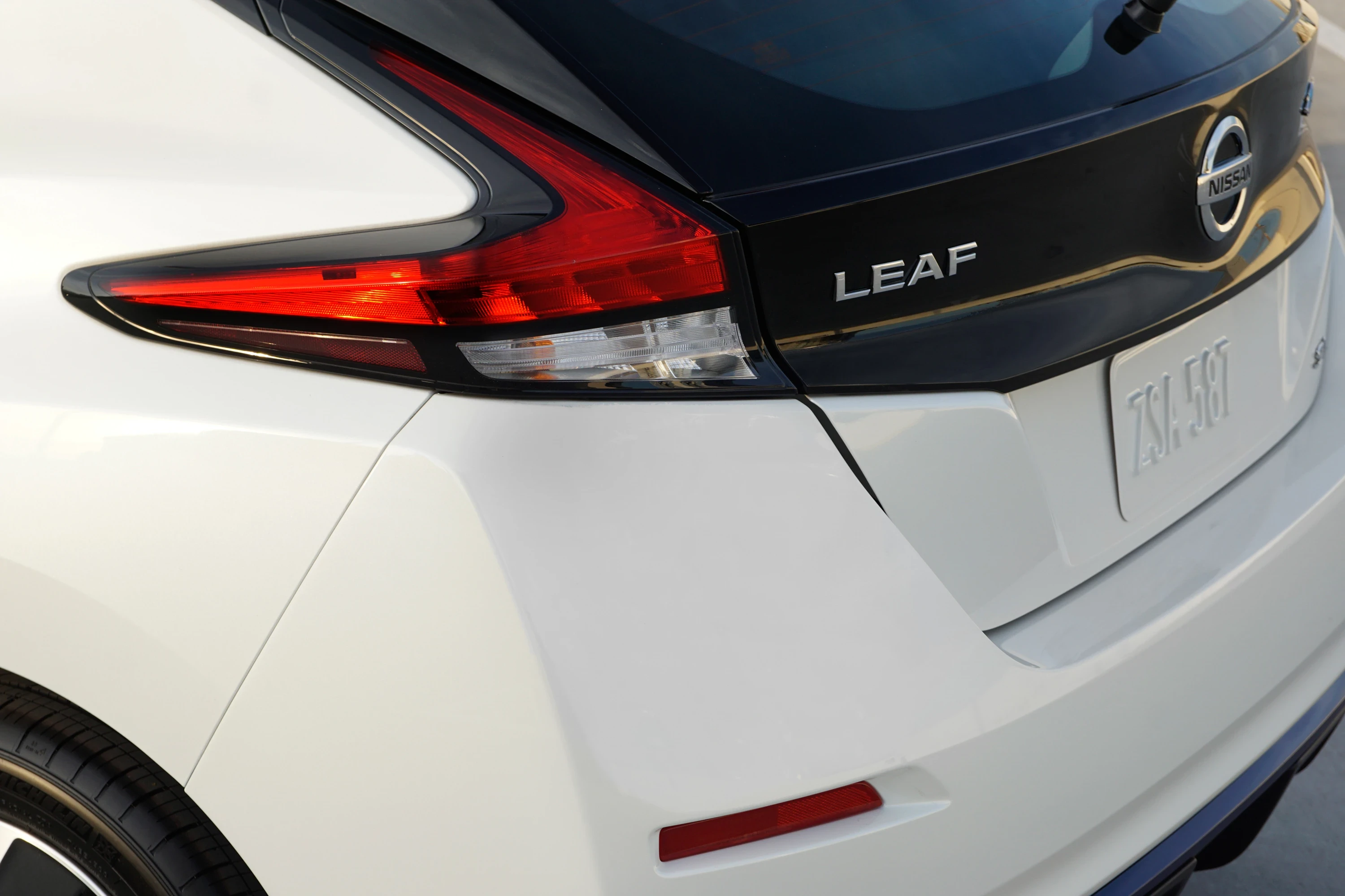 Nissan Leaf e+ 62 kWh details view