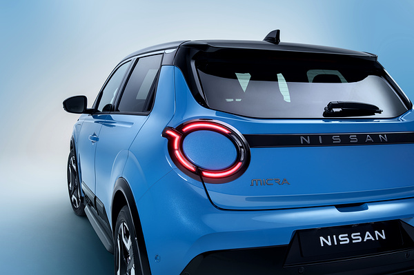 Nissan Micra 52 kWh taillights view
