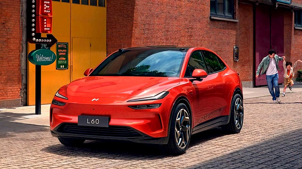 Onvo L60 AWD exterior view