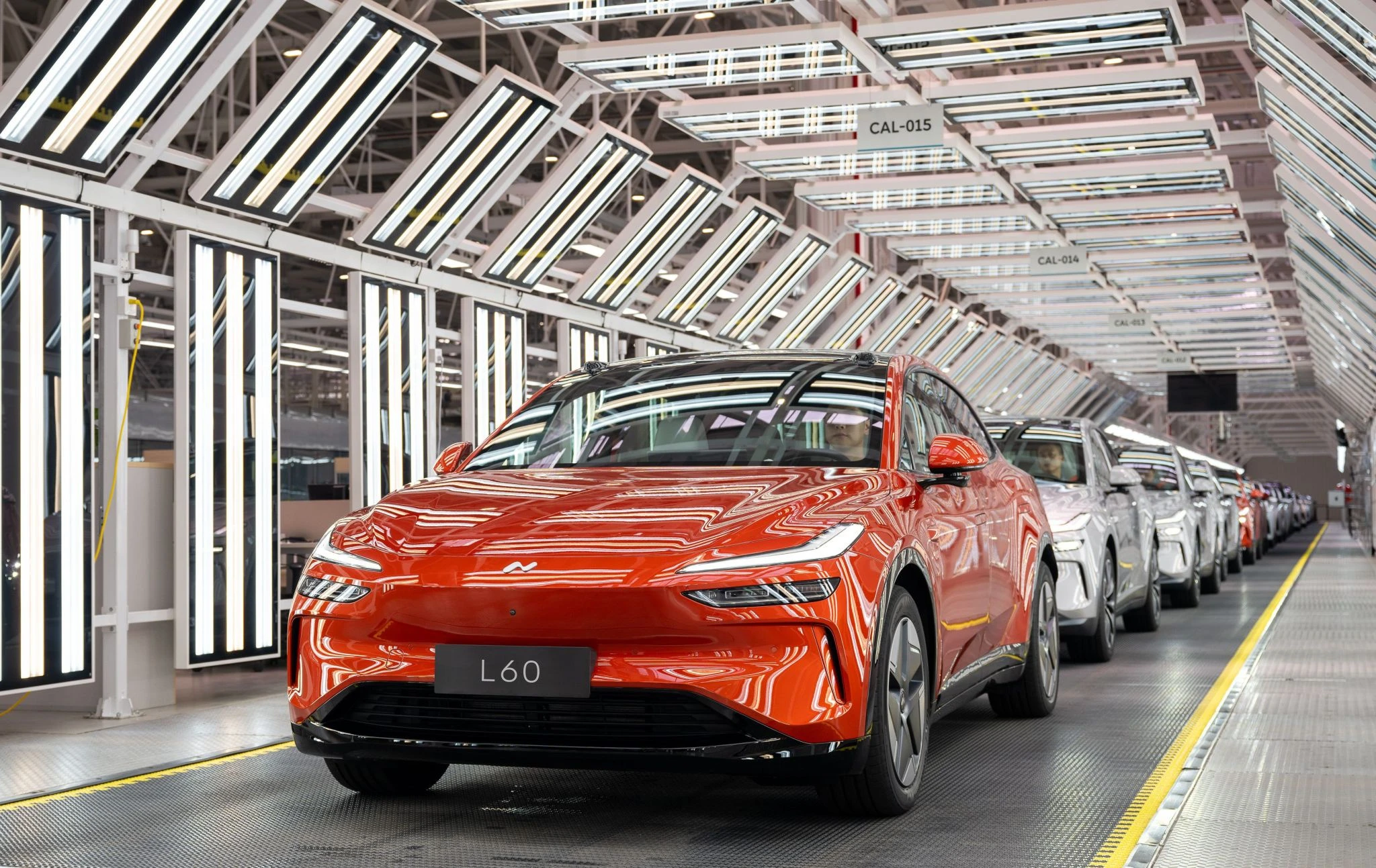 Onvo L60 AWD exterior view