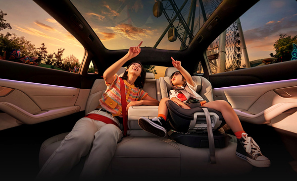 Onvo L60 AWD interior view